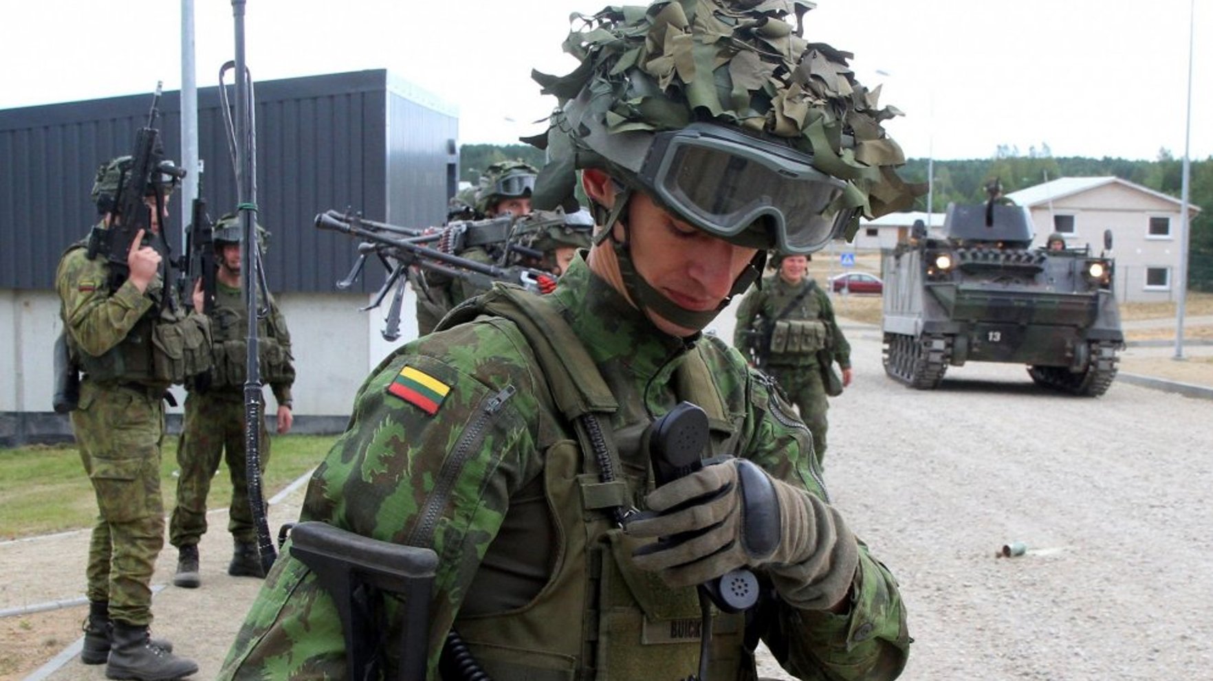 Lietuva saņēmusi pirmo 956 miljonu eiro EK maksājumu aizsardzības stiprināšanai