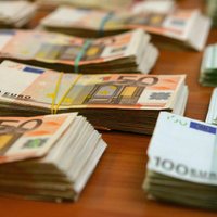 Латвия продала облигации на миллиард евро