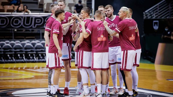 Basketbols, pārbaudes spēle: Latvija - Lietuva - 9