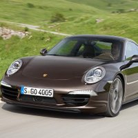 Jaunais 'Porsche 911' ieguvis pilnpiedziņu