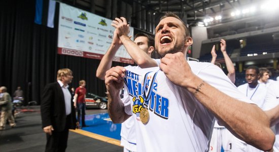 Фантастическое попадание Шкеле среди лучших моментов года FIBA Europe