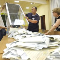 Ukrainas parlamenta vēlēšanās uzvar Zelenska partija, liecina sākotnējie rezultāti