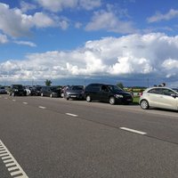 Foto: Lietuvā saskrienas septiņas automašīnas