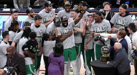 Porziņģim iespēja cīnīties par NBA čempionu titulu – "Celtics" iekļūst finālā