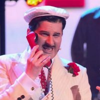 ВИДЕО: На шоу "Точь-в-точь" Интар Бусулис отрастил усики и стал грузином