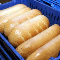 Biedrība: maizes cenu kāpums nav pamanāms daudzo akciju dēļ