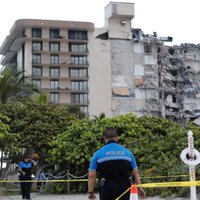 В Майами обрушилось многоэтажное здание. Спасатели ищут выживших в развалинах