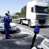 Smaga avārija uz Siguldas šosejas: sadursmē iesaistīti pieci auto