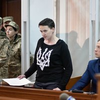 Месяц ареста Надежды Савченко: следствие пока молчит