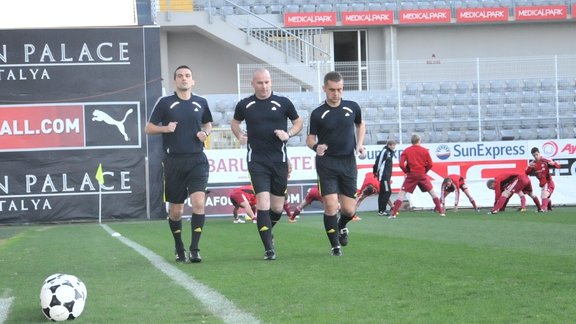 14-BOLIVIA-LATVIA-matchday