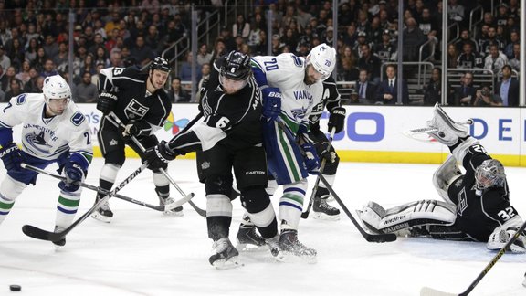 Canucks Kings Hockey.JPEG-0bc1a