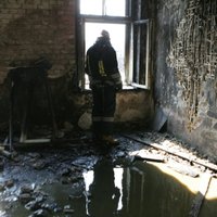 Пожар в Видземе: в огне погибли двое детей (дополнено)