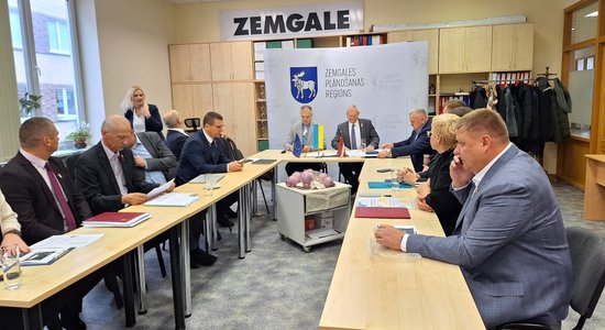 Kā iestāties ES un apgūt Eiropas finansējumu? Ukraiņi smeļas zināšanas no zemgaliešiem