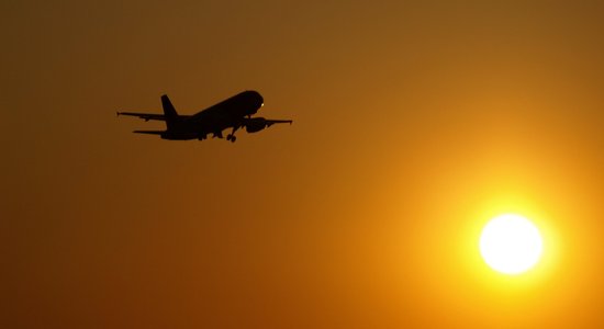Zambijā pārtverta lidmašīna ar miljoniem dolāru; starp aizturētajiem – Latvijas pilsonis