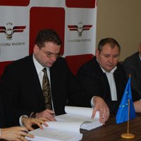 Parakstīts 22 miljonus eiro vērtais dīzeļvilcienu modernizācijas līgums