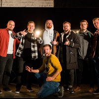Komiķi no 'Comedy Latvia' devušies Latvijas turnejā