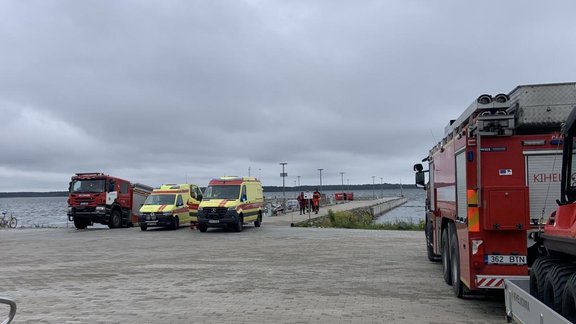Igaunijā netālu no Sāmsalas avarē helikopters; cilvēki nav cietuši