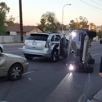 Pēc avārijas 'Uber' pārtrauc izmantot autonomo automašīnu pakalpojumus