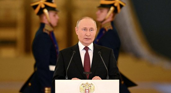 Путин ввел военное положение на аннексированных территориях Украины и режим готовности на территории РФ