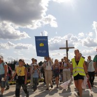 Svētceļniekiem jānakšņo sabiedriskajās tualetēs un kāpņu telpās, uztraucas agloniete