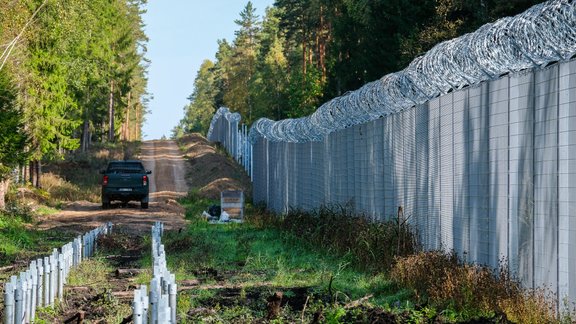 Latvijas-Baltkrievijas "zaļā" robeža, robežas žogs - 3