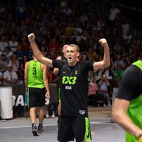Latvijas 3x3 basketbolisti ar divām uzvarām sasniedz Pasaules tūres posma ceturtdaļfinālu