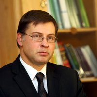 Dombrovskis negrib 'premjerēt'; prasa plašu koalīciju un 'Nē - sarkanajām līnijām'