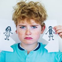 10 frāzes, kuras nedrīkst teikt bērnam vecāku šķiršanās procesā