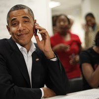 Обама снял запрет на продажу старых iPhone в США