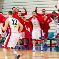 'Jēkabpils' basketbolisti uzvar LBL pastarīti LU un turpina cīņu par vietu izslēgšanas turnīrā