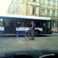 Riteņbraucējs: Inovatīvi priekšlikumi, kā sakārtot transporta plūsmu Rīgā
