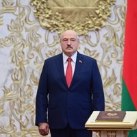 Lukašenko uzdod pilnībā slēgt robežu ar Ukrainu
