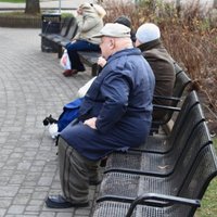 Опрос: лишь 20% латвийцев уверены, что в старости будут хорошо жить