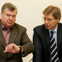 Ušakovs paudis gatavību startēt Rīgas domes ārkārtas vēlēšanās, apstiprina Urbanovičs