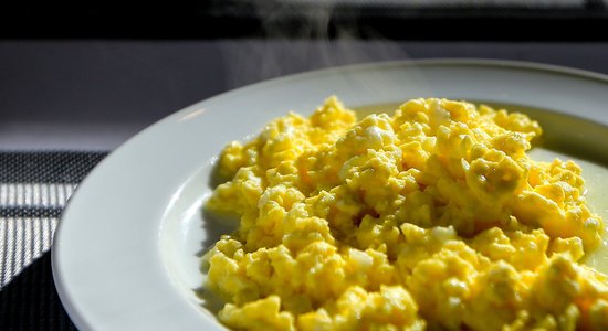 Kā pagatavot perfektu olu kulteni: deviņi soļi līdz izcilām brokastīm