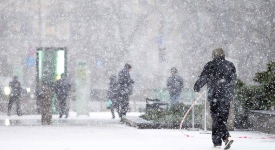 Slidenās ietves nav radījušas pacientu pieplūdumu slimnīcās