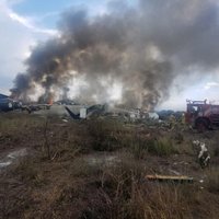 В Мексике при взлете разбился пассажирский самолет
