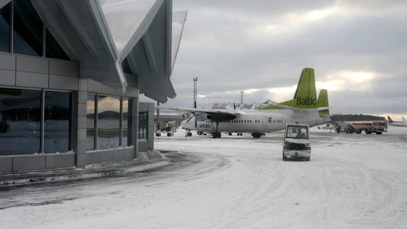 "airBaltic" iepazīstina ar jauno "Bombardier" lidmašīnu. - 12