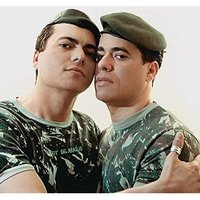 Пентагон уравняет гей-пары с гетеросексуальными