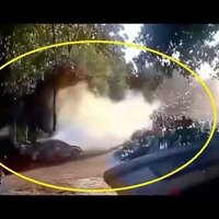 Video: Rallija auto Spānijā ietriecas skatītājos