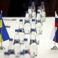 Bloomberg: Украина хочет провести второй саммит мира до выборов в США. МИД РФ заявил, что Россия откажется от участия