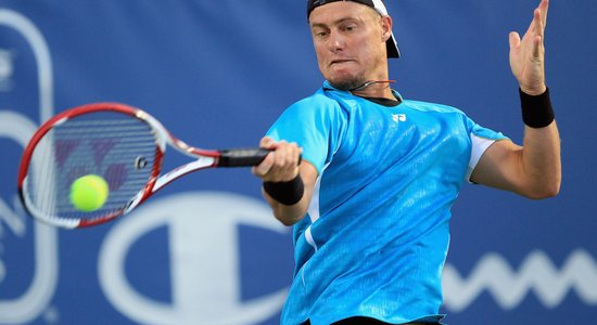 'US Open' pamet Hjūits un Berdihs, Džokovičs un Marejs - ceturtdaļfinālā