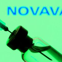 Covid-19: 'Novavax' vakcīnas efektivitāte ir 89%; ne pret DĀR paveidu