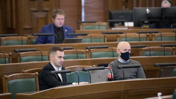 Saeima; Daniels Pavļuts; Artūrs Toms Plešs