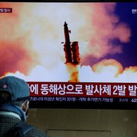 Ziemeļkoreja izšāvusi divus 'neidentificētus lādiņus'
