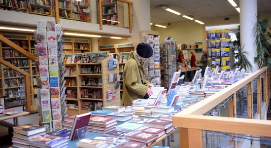 Идет сбор подписей за то, чтобы не менее половины книг в магазинах были на латышском или других языках ЕС