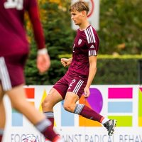 Latvijas U-21 futbolisti nerealizē momentus mača sākumā un piekāpjas itāļiem