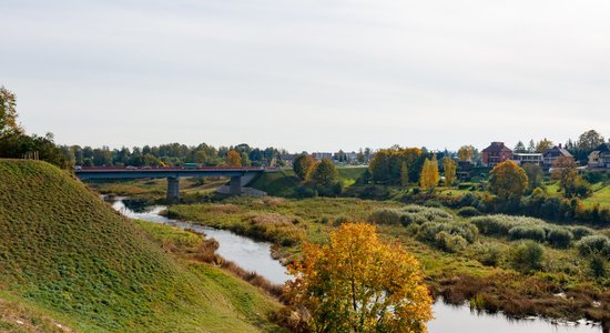 ФОТО. Осенняя прогулка по парку Бауского замка