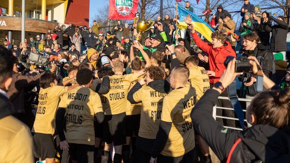 Futbols. Valmiera FC kļūst par Latvijas čempioniem. - 20