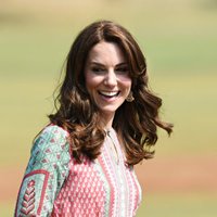 ФОТО: Британские СМИ подсчитали расходы герцогини Кейт на наряды